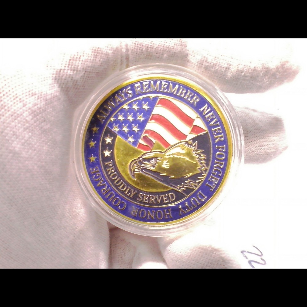 Veterans Challenge Coin Military Gold Tone Eagle Flag Patriotic Tribute - Picture 5 of 6